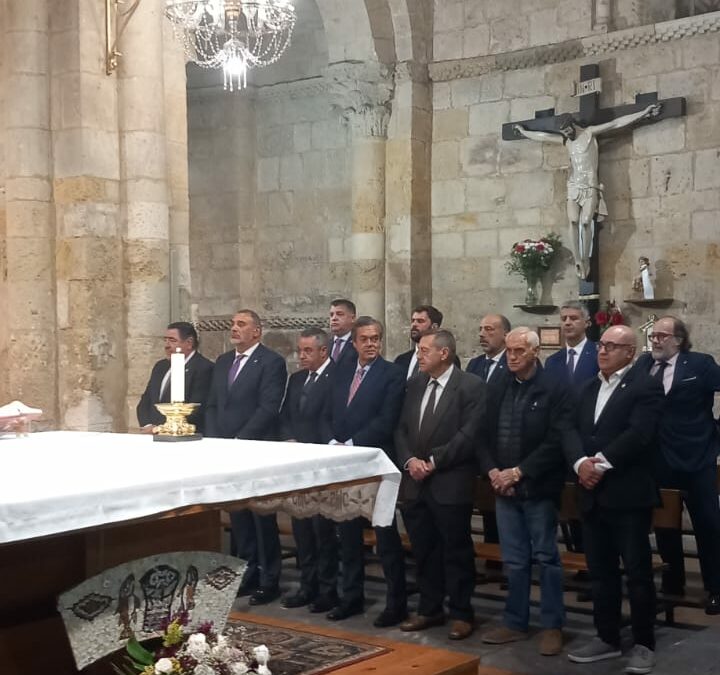 Participación de la Cofradía en los Actos Conmemorativos de la Coronación Canónica de la Virgen del Mercado.