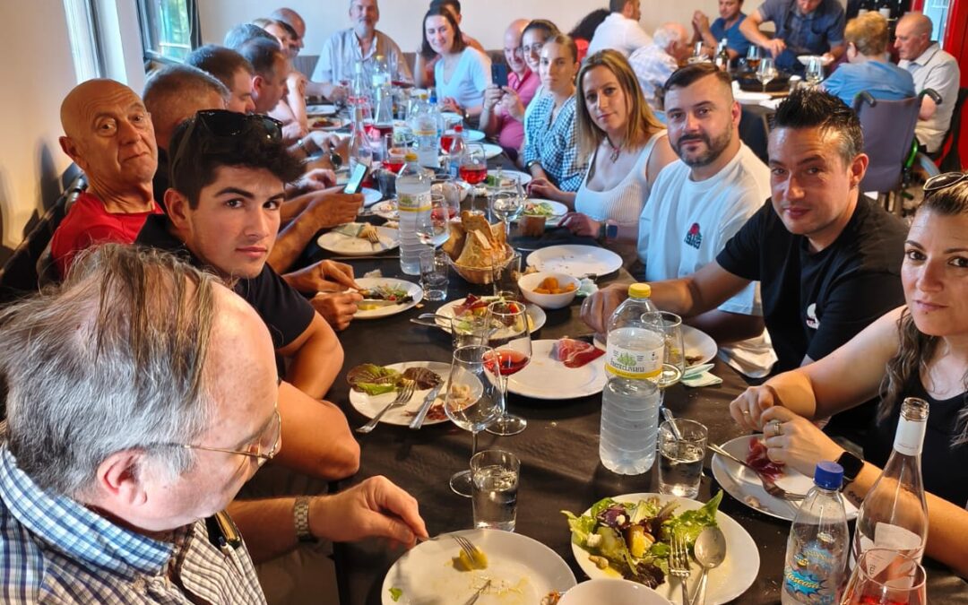 Comida de Hermandad: Paso «Los Atributos»